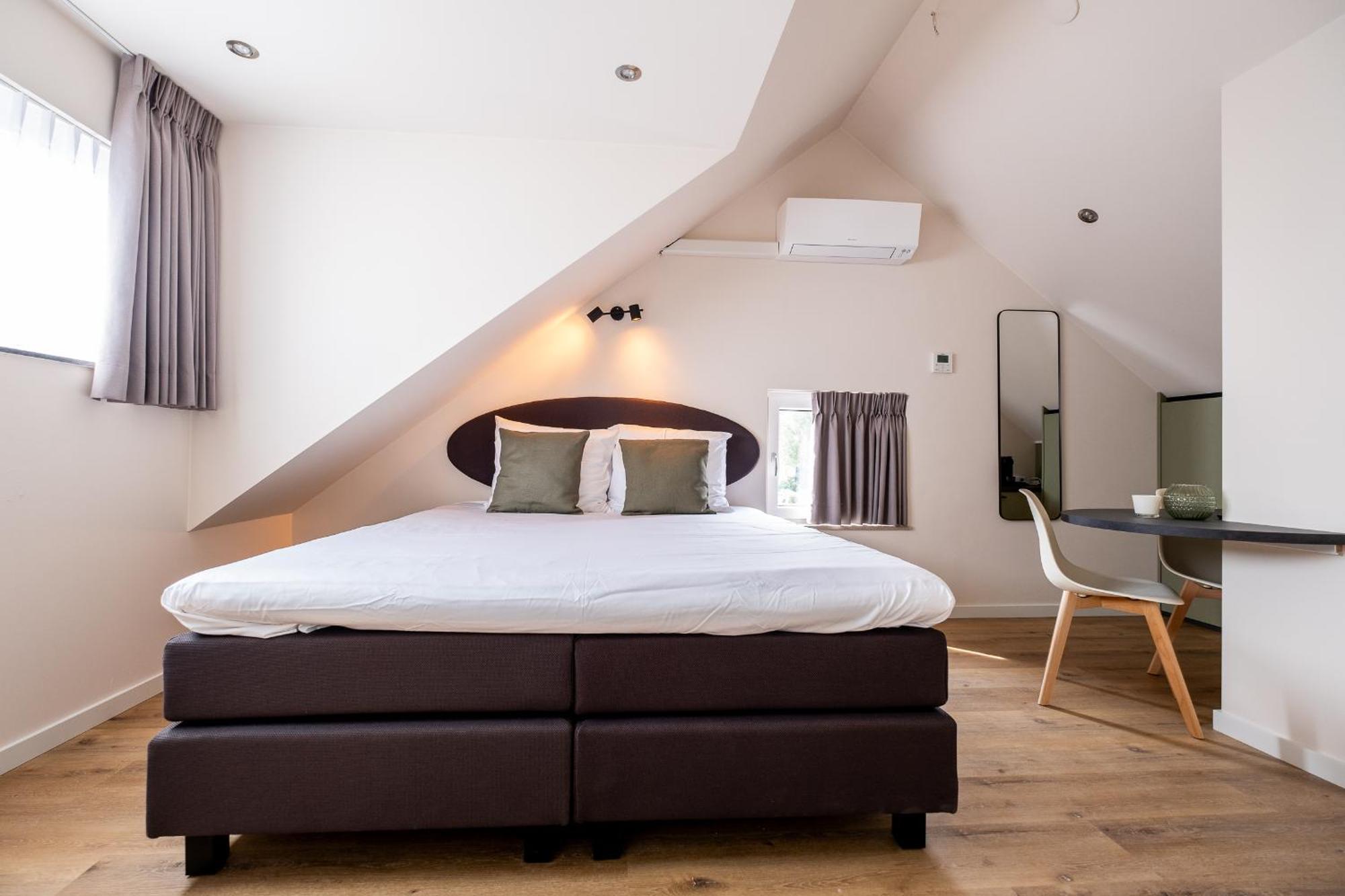 Bb Aan De Kapel Bed & Breakfast Roermond Exterior photo